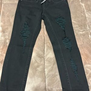 Bebe brand new skinny black jeans.